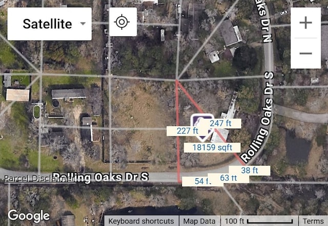 8010 Rolling Oaks Dr S, Spring, TX 77389