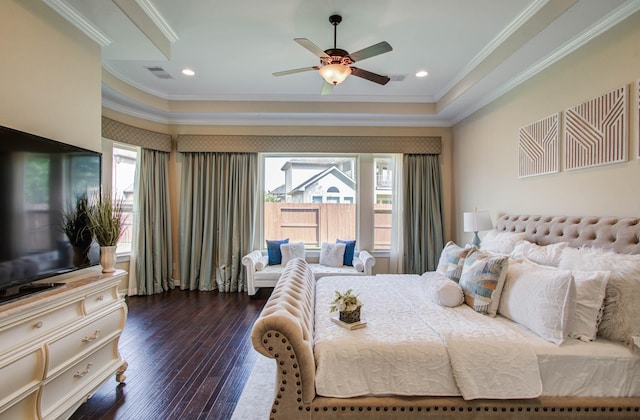 5719 Avon Landing Ln, Sugar Land, TX 77479 - bedroom featuring crown molding, dark wood-style floors, ceiling fan, and recessed lighting