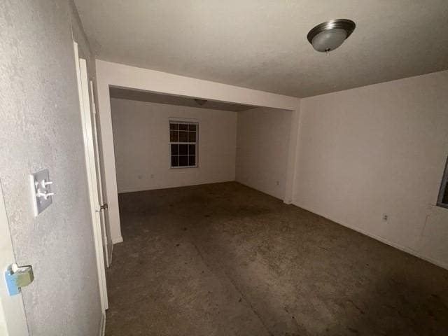 1053 Marjorie St, Houston, TX 77088 - unfurnished room featuring carpet