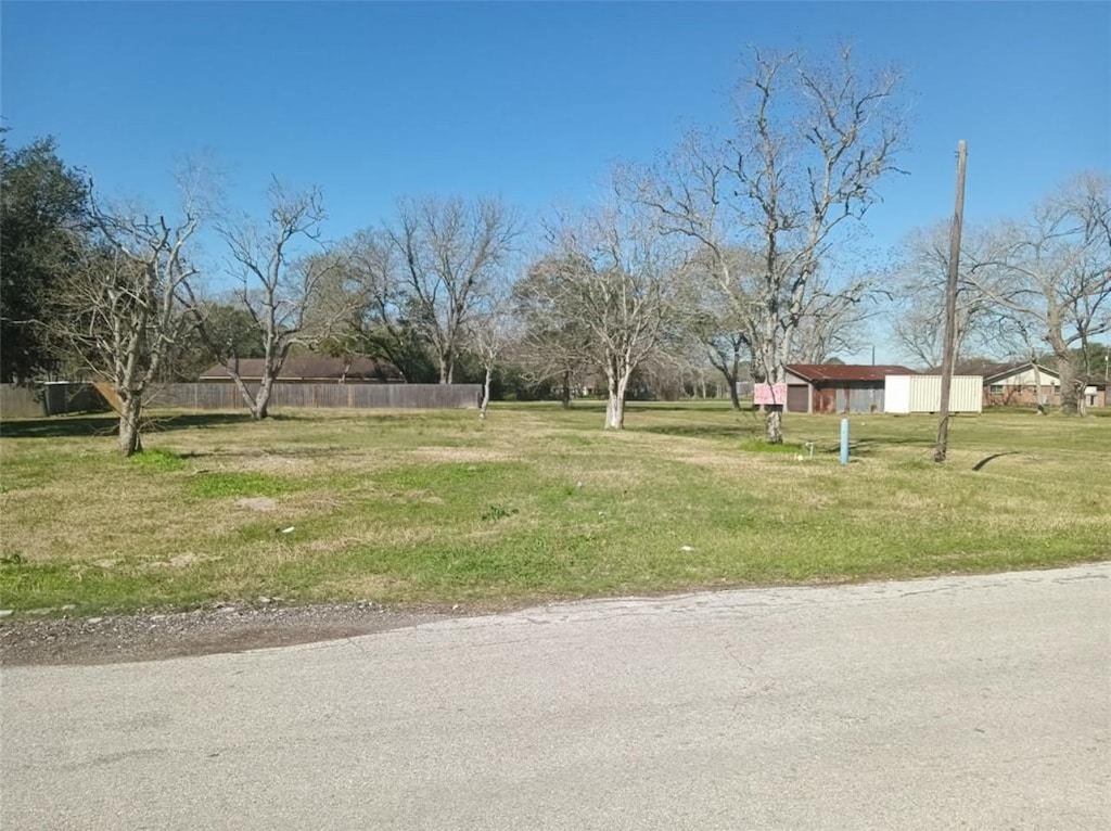 6902 Moore Rd, Hitchcock, TX 77563 - photo 3