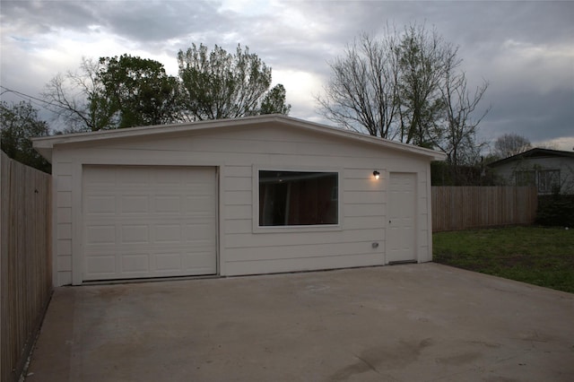 5105 Oak Ave, Pasadena, TX 77503 - view of garage