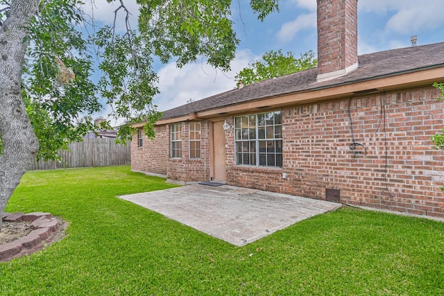 55 Sweetgum Ct, Lake Jackson, TX 77566 - view of yard featuring a patio area