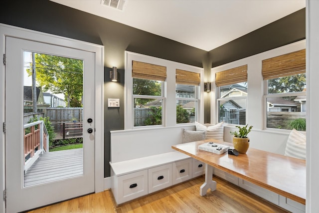 711 Pizer St, Houston, TX 77009 - entryway featuring light wood-type flooring