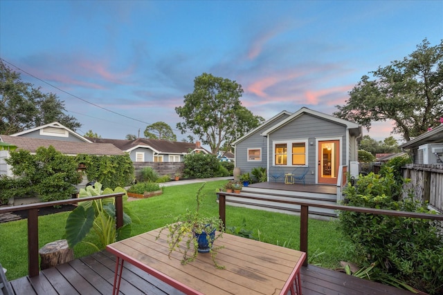711 Pizer St, Houston, TX 77009 - deck with outdoor dining space