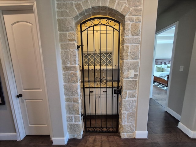 7106 Prairie Grass Ln, Katy, TX 77493 - detailed view of baseboards and wood finished floors