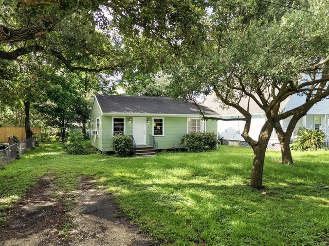303 Texas Ave, Bacliff, TX 77518 - photo 4