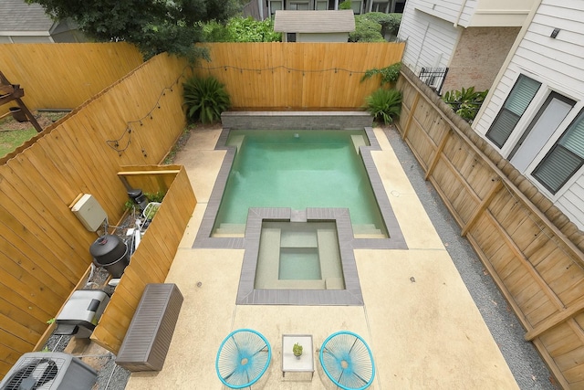 5507 Larkin St, Houston, TX 77007