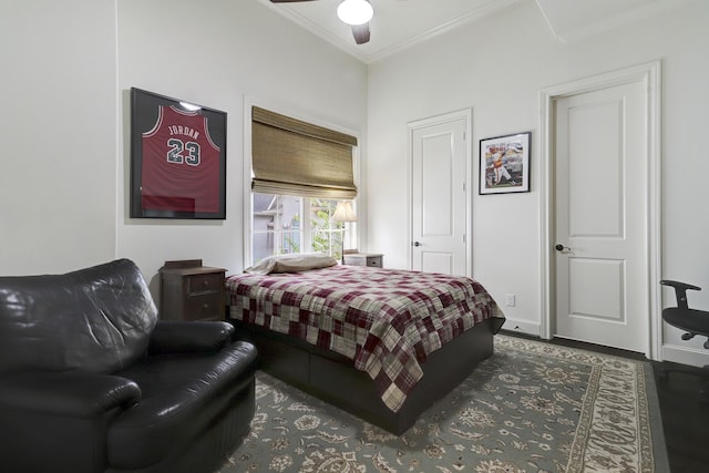 5218 Crawford St, Houston, TX 77004 - bedroom with ornamental molding and baseboards