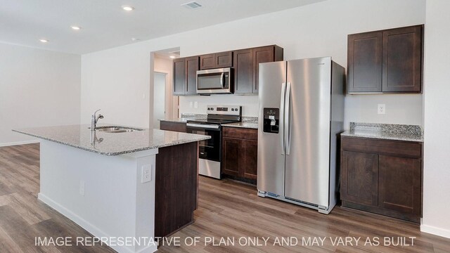 877 Kickapoo Ln, College Station, TX 77845