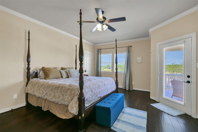 607 29th St, Dickinson, TX 77539 - bedroom featuring dark wood-style floors, access to exterior, crown molding, and a ceiling fan