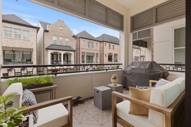 6006 Matthew Oaks Pl, Houston, TX 77007 - balcony featuring grilling area and a residential view