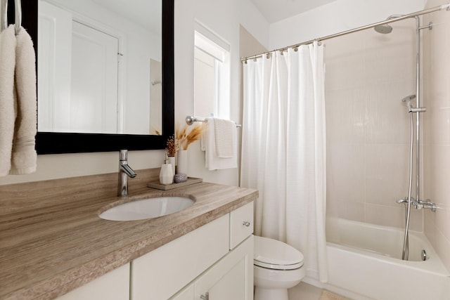 6006 Matthew Oaks Pl, Houston, TX 77007 - full bathroom with vanity and shower / bathtub combination with curtain