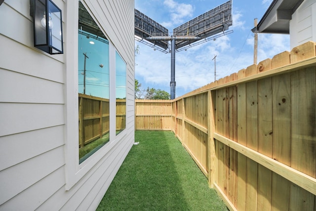 105 Frawley St, Houston, TX 77009 - view of yard