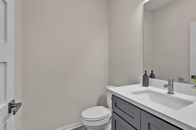 2413 Harlem St, Houston, TX 77020 - half bathroom with toilet and vanity