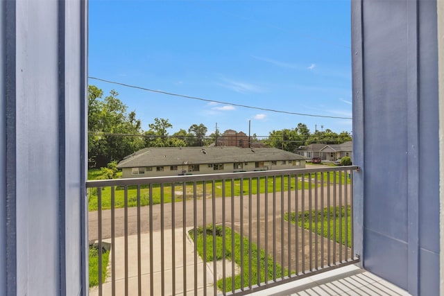 2413 Harlem St, Houston, TX 77020 - view of balcony