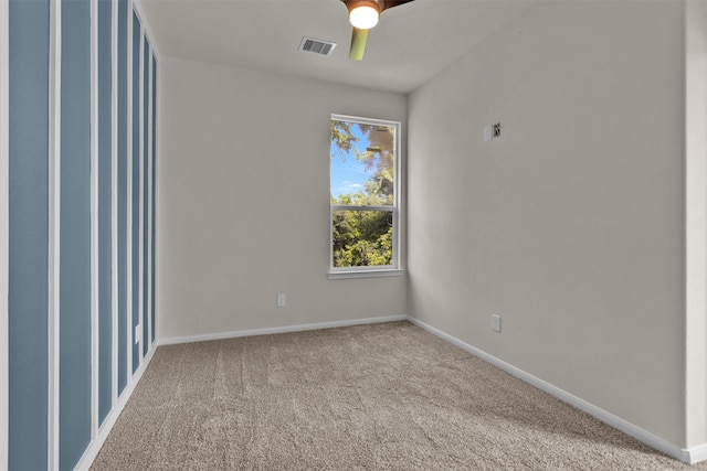 2413 Harlem St, Houston, TX 77020 - unfurnished room featuring ceiling fan and carpet flooring