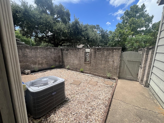 7104 Brendam Ln, Houston, TX 77072 - photo 4