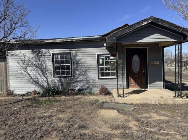 425 N Dwight St, Pampa, TX 79065 - view of front facade