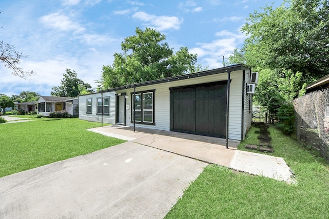 5738 Kenilwood Dr, Houston, TX 77033 - photo 3