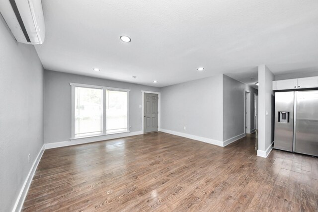 5738 Kenilwood Dr, Houston, TX 77033 - photo 12