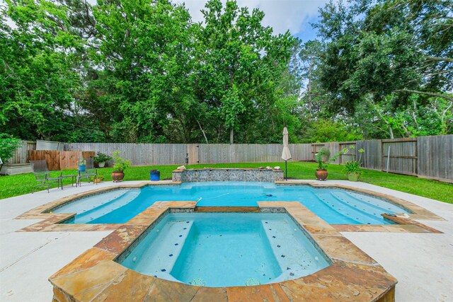 2406 Blue Water Bay Dr, Katy, TX 77494 - photo 14