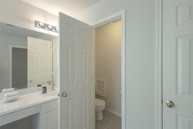 6511 Harcourt Bridge Dr, Houston, TX 77084 - bathroom featuring vanity and tile patterned flooring
