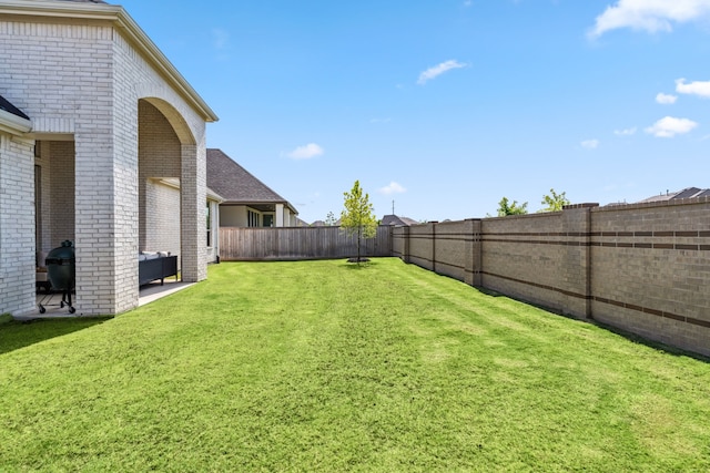 21514 Sunny Riverbank Cir, Cypress, TX 77433 - fenced backyard featuring a patio area