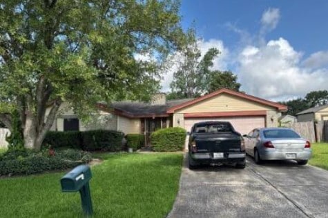 11831 Bee Ln, Houston, TX 77067 - photo 4