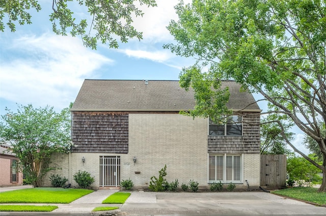 1102 Nantucket Dr, Houston, TX 77057 - photo 1