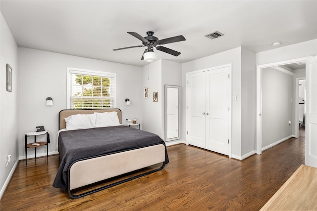 208 W 34th St, Houston, TX 77018 - bedroom with wood finished floors, ceiling fan, and a closet