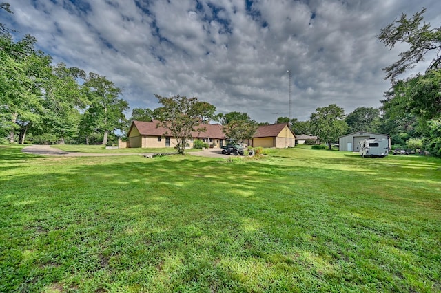 1950 Country Club Rd, Brenham, TX 77833 - view of green lawn