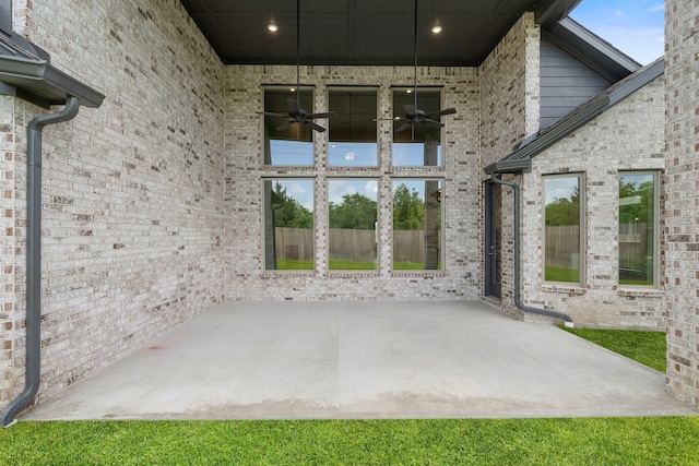 910 Hooks Trl, League City, TX 77573 - view of patio / terrace with ceiling fan