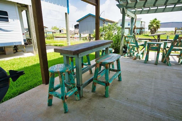 690 County Rd 202, Sargent, TX 77414
