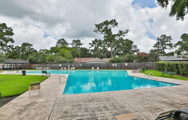 1015 Tri Oaks Ln Unit 23, Houston, TX 77043 - community pool with a patio area