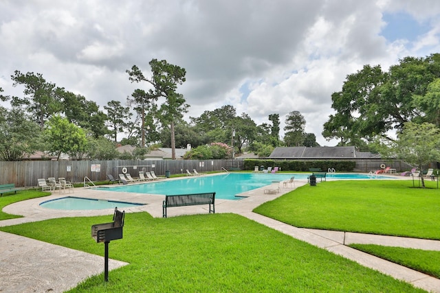 1015 Tri Oaks Ln Unit 23, Houston, TX 77043 - community pool with a patio