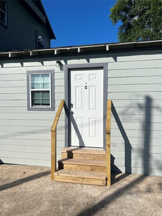 208 W 2nd St, Sweeny, TX 77480 - entrance to property