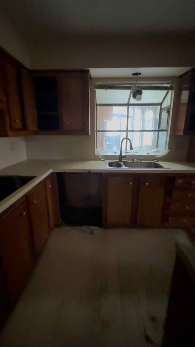 2302 Ashford Hollow Ln, Houston, TX 77077 - kitchen with light countertops