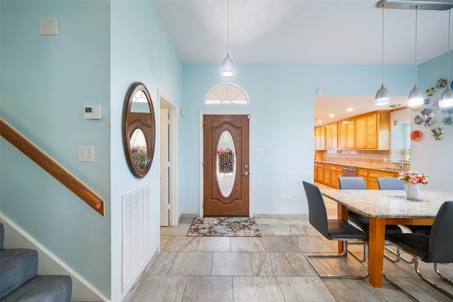 17383 Harbor Dr, Montgomery, TX 77356 - entryway with stairway