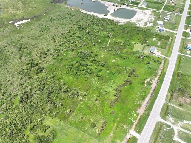 1239 Hwy 87, Gilchrist, TX 77617 - photo 15