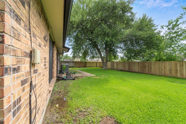 16230 Bowie Ridge Ln, Houston, TX 77053 - view of fenced backyard