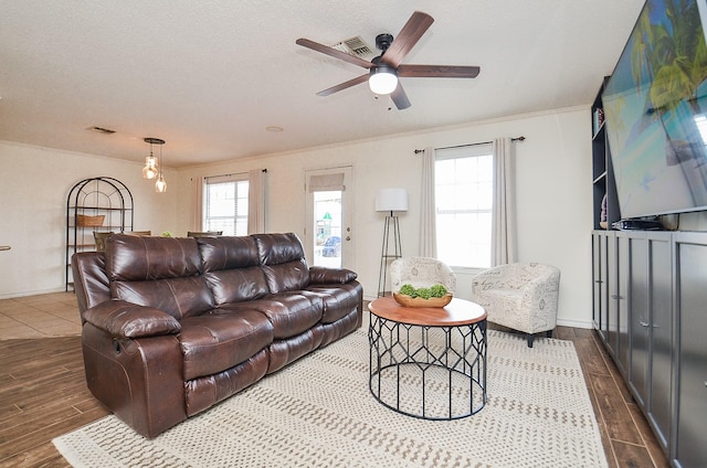 2603 Sue St, El Campo, TX 77437