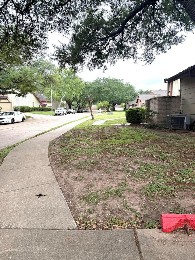 12606 Newbrook Dr, Houston, TX 77072 - view of yard