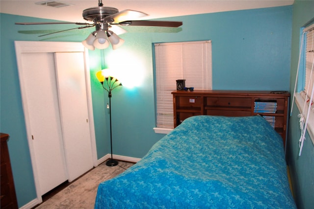 329 Robin St, Deer Park, TX 77536 - bedroom featuring carpet and ceiling fan