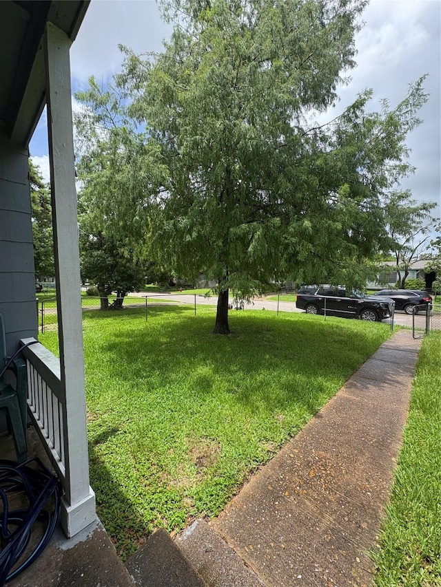 1206 11th St N, Texas City, TX 77590 - view of grassy yard