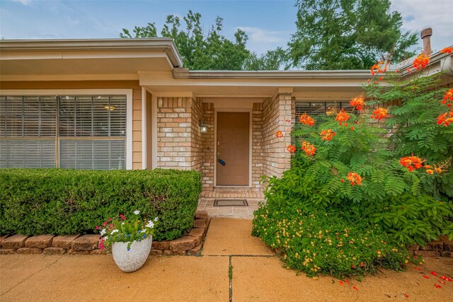 3031 The Highlands Dr, Sugar Land, TX 77478 - entrance to property featuring brick siding