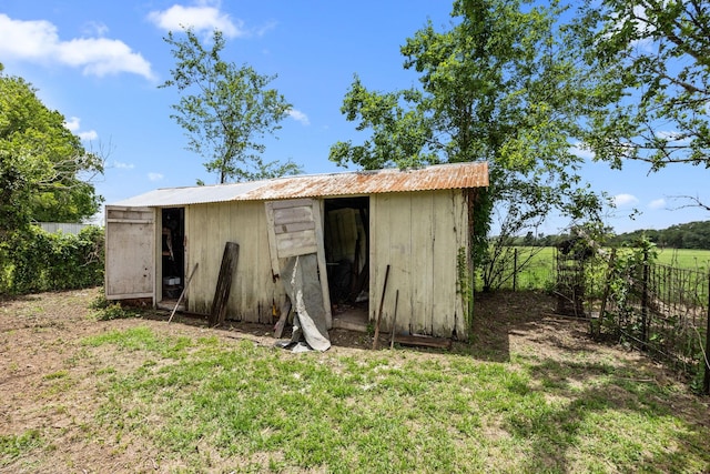 600 Brazos St, Glidden, TX 78943 - view of shed