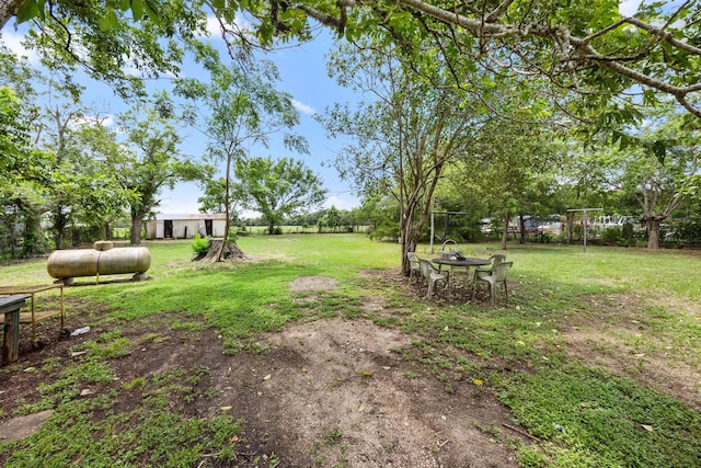 600 Brazos St, Glidden, TX 78943 - view of yard