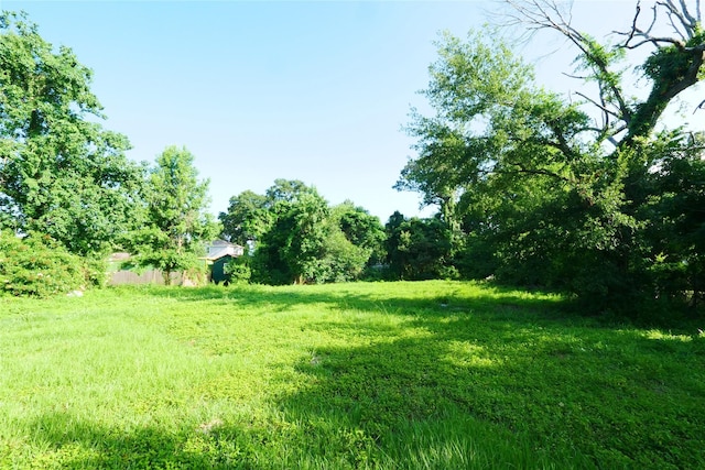 525 Pine St, Crosby, TX 77532