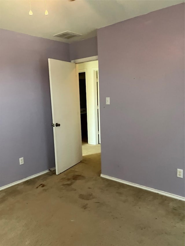 509 Estes Park, Taylor, TX 76574 - unfurnished room featuring baseboards and carpet flooring