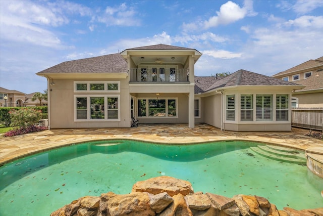 5215 Eagle Pointe Ct, Sugar Land, TX 77479 - view of swimming pool featuring ceiling fan and a patio